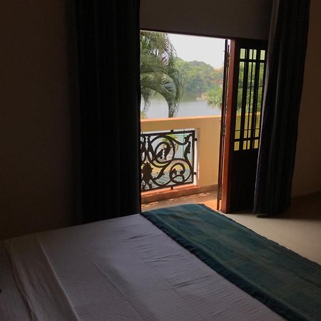 Amani Lake Resort 파나두라 외부 사진