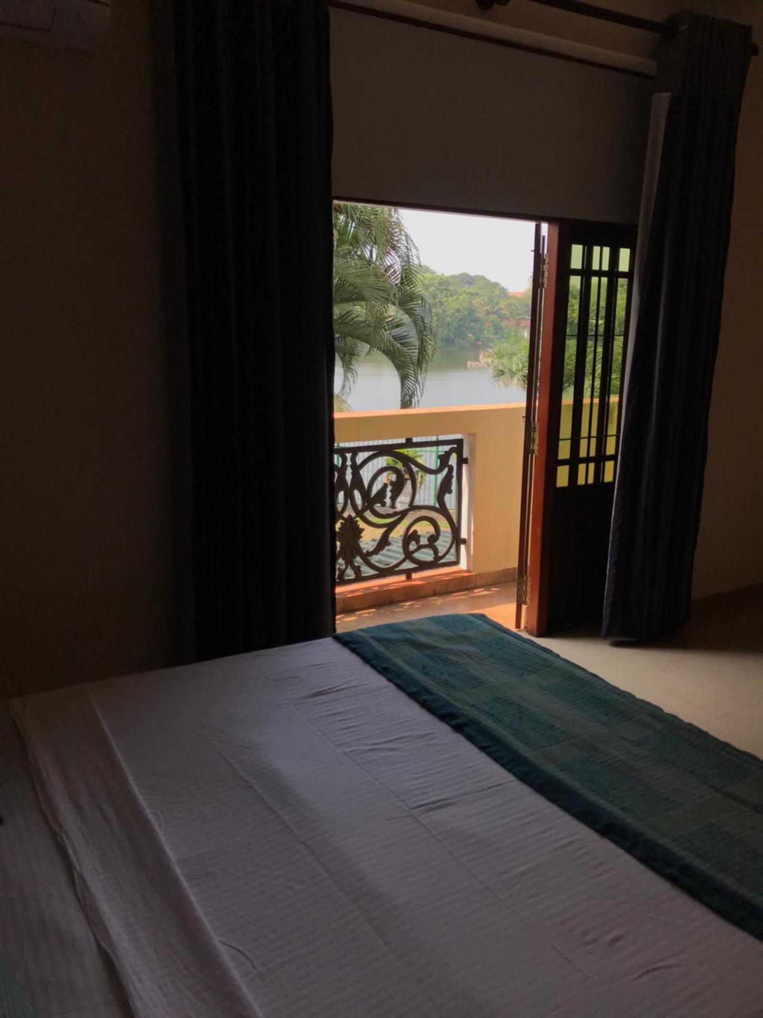 Amani Lake Resort 파나두라 외부 사진
